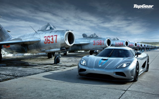 Silver sports car fighter jet - cao zhibai free wallpaper