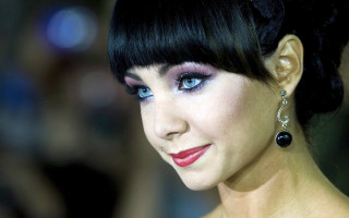 Anna hotchkis blue eyes black - black hair free wallpaper