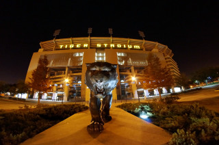 Tiger statue stadium night lights - a stadium free wallpaper