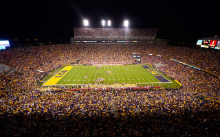 Football stadium night crowd people - a large crowd of people free wallpaper