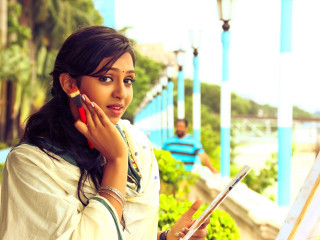 Woman cellphone clipboard map ella - movie still frame free wallpaper