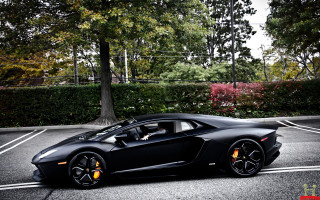 Black sports car parking lot 17 - matte finish free wallpaper