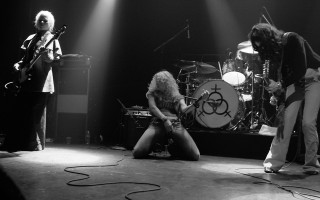 Group people stage playing instruments - alex petruk ape free wallpaper