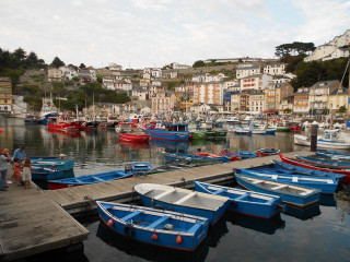 Boats docked harbor city people - a harbor free wallpaper