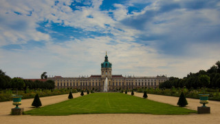 Large building clock tower field 3 - architecture free wallpaper