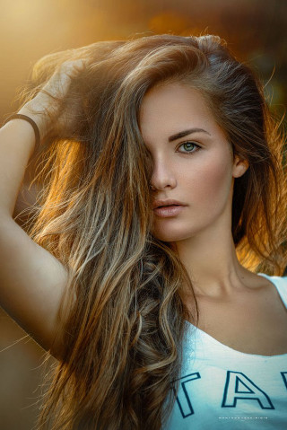 Woman long hair posing picture 15 - eszter mattioni free wallpaper