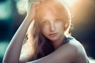 Woman longhair sunlight portrait realistic - portrait photography free wallpaper for desktop