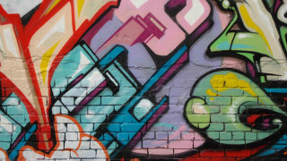 Graffiti wall clock brick side - graffiti paint free wallpaper