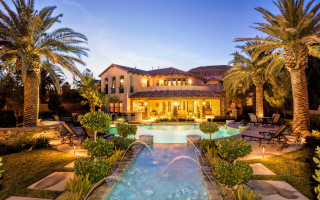 Large house pool palm trees 2 - bourgeoi free wallpaper