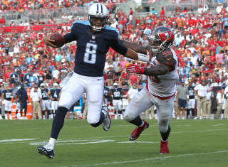 Football player running ball hand - derek hill free wallpaper