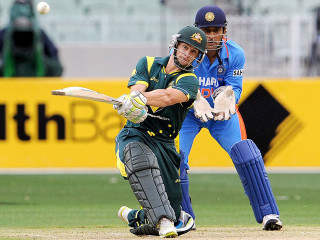 Man hitting ball bat field - a bat free wallpaper