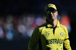 Man yellow shirt hat sunglasses - sunglass free wallpaper