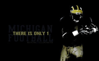 Football player uniform ball helmet - regionalism free wallpaper for desktop