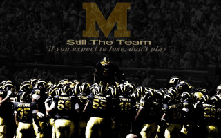 Football team formation photo capture - madhouse free wallpaper