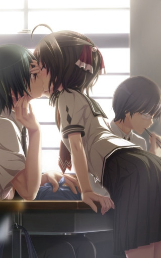 Couple sitting table laptop kissing - the man free wallpaper