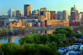 City skyline river bridge foreground 2 - a bridge in the foreground free wallpaper