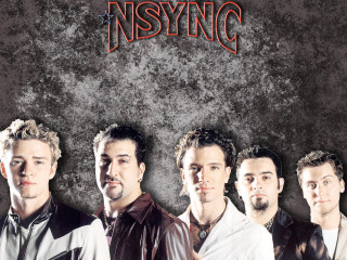 Men standing wall insync group - post grunge free wallpaper