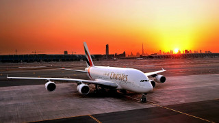 Jetliner airport tarmac sunset sun 2 - top of an airport tarmac free wallpaper