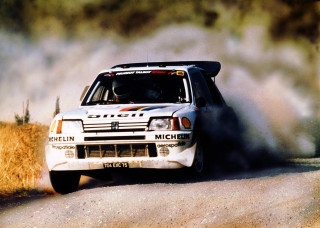 Car driving dirt road dust 5 - dust free wallpaper