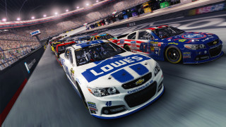 Racing cars track crowd stands - a crowd watching free wallpaper