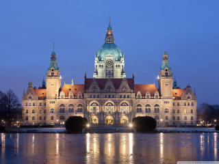 Large building clock tower nighttime 3 - night time free wallpaper for desktop