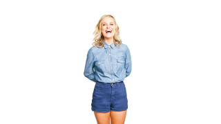 Woman blue shirt shorts funny - fanny mcian free wallpaper