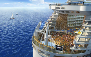 Cruise ship crowd deck sailboat - a large crowd of people free wallpaper