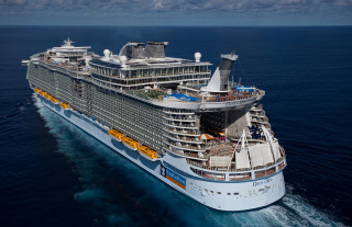 Cruise ship ocean people deck - international typographic style free wallpaper