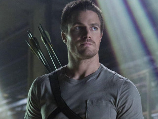 Man bow arrows dark room - his hand in free wallpaper