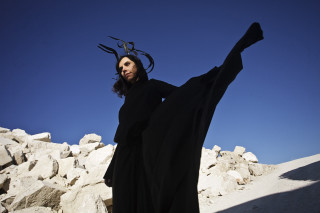 Woman black dress strange headpiece - deconstructivism free wallpaper