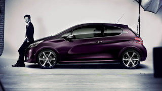 Man purple car studio umbrella - an umbrella over free wallpaper