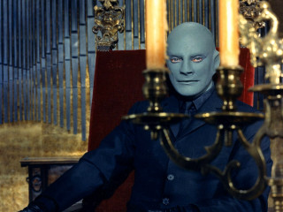 Man blue suit candle pipe - a man free wallpaper