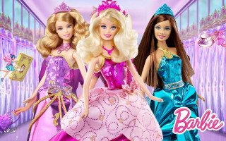 Barbie dolls hallway princess dress - their head free wallpaper