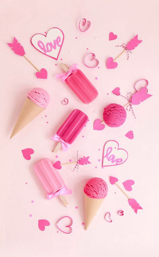 Pink ice cream hearts candies - free valentines wallpaper