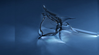 Glass sculpture blue background light - glass free wallpaper