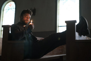 Man bench candle cigarette smoking - bryan organ free wallpaper