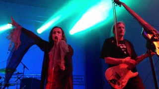 Man woman singing stage guitars - christen dalsgaard free wallpaper