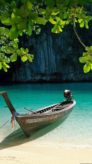 Boat beach water trees background - impressionist free wallpaper