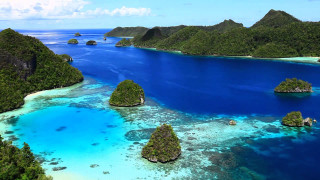 Small islands ocean trees water - small island free wallpaper