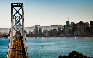 Bridge water city background clock - a bridge over a body of water free wallpaper