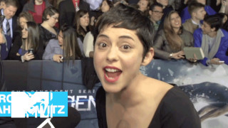 Woman funny face crowd movie - barbizon school free wallpaper