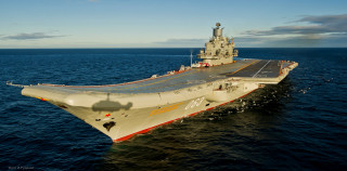 Large ship ocean shadow person - 100mm free wallpaper