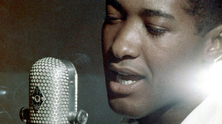 Man singing microphone light performance - a man singing free wallpaper
