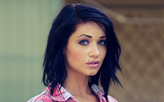 Woman shirt tie neck chest - perfect eye free wallpaper