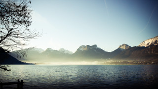 Lake mountains clouds trees foreground - cinematic landscape free wallpaper