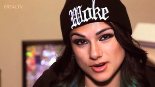 Woman green hair black hat 2 - aramenta dianthe vail free wallpaper