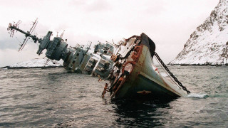 Ship water mountain snow chain - a ship free wallpaper