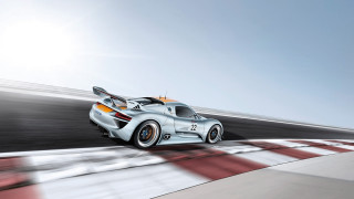 White sports car race track 17 - a sky background and sun free wallpaper
