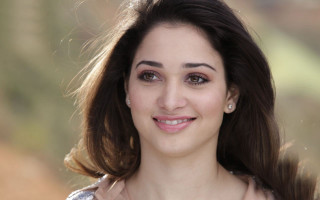 Woman smile hairdo happy portrait - movie still frame free wallpaper