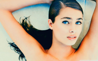 Annabel eyres blonde blue eyes - her arm behind her head free wallpaper